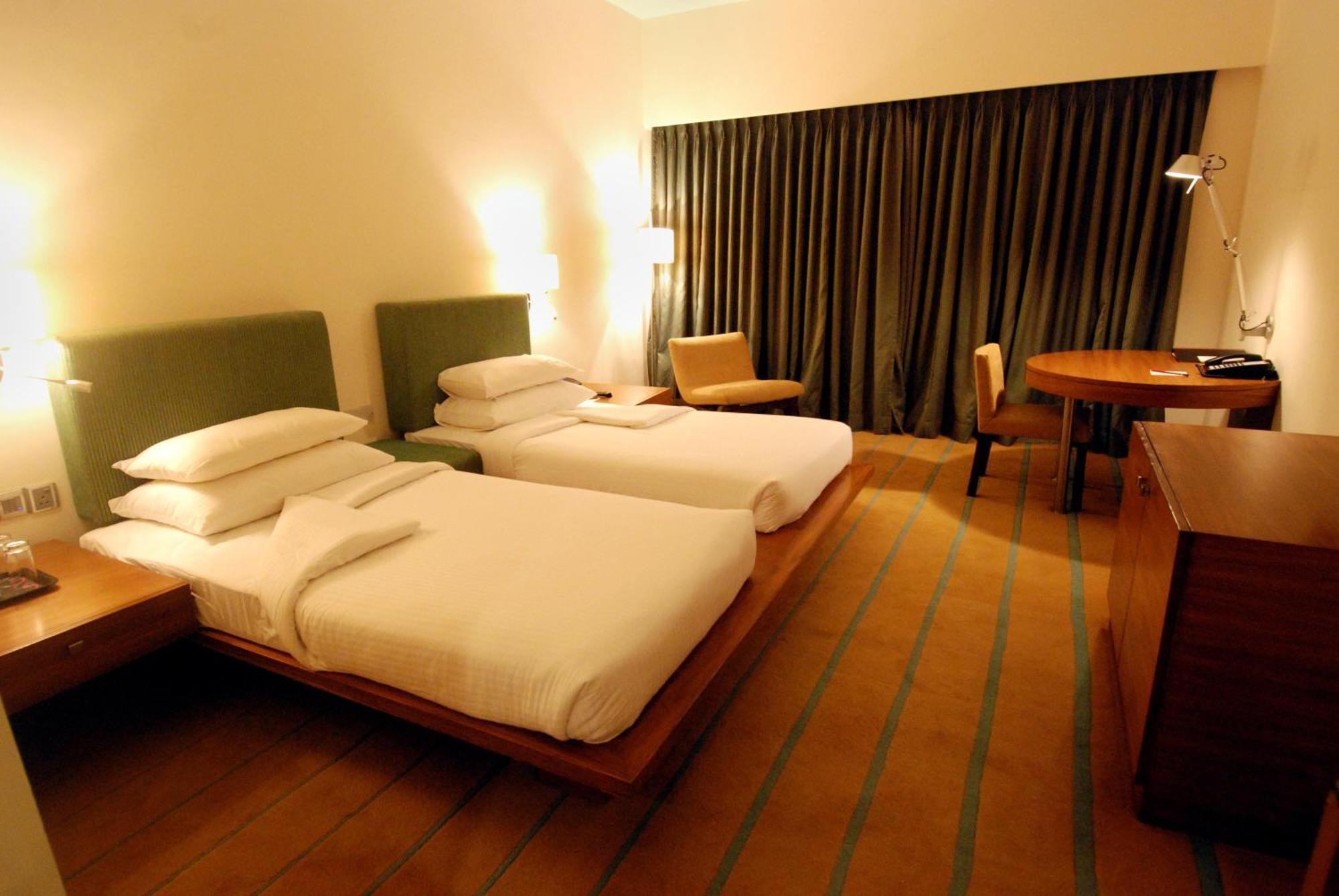 Hotel Parc Estique Pune Exterior foto