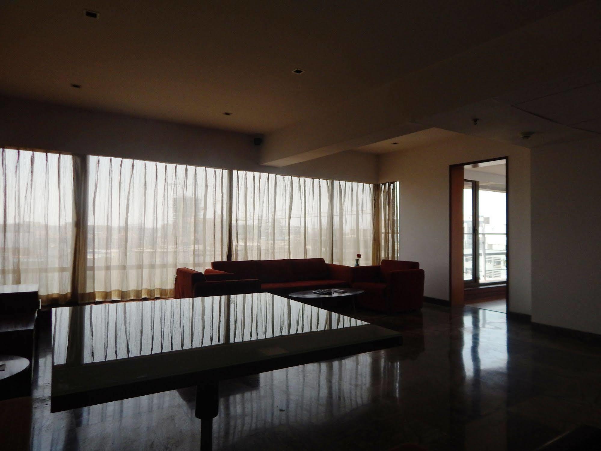 Hotel Parc Estique Pune Exterior foto